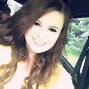 Meet your Posher, Misti